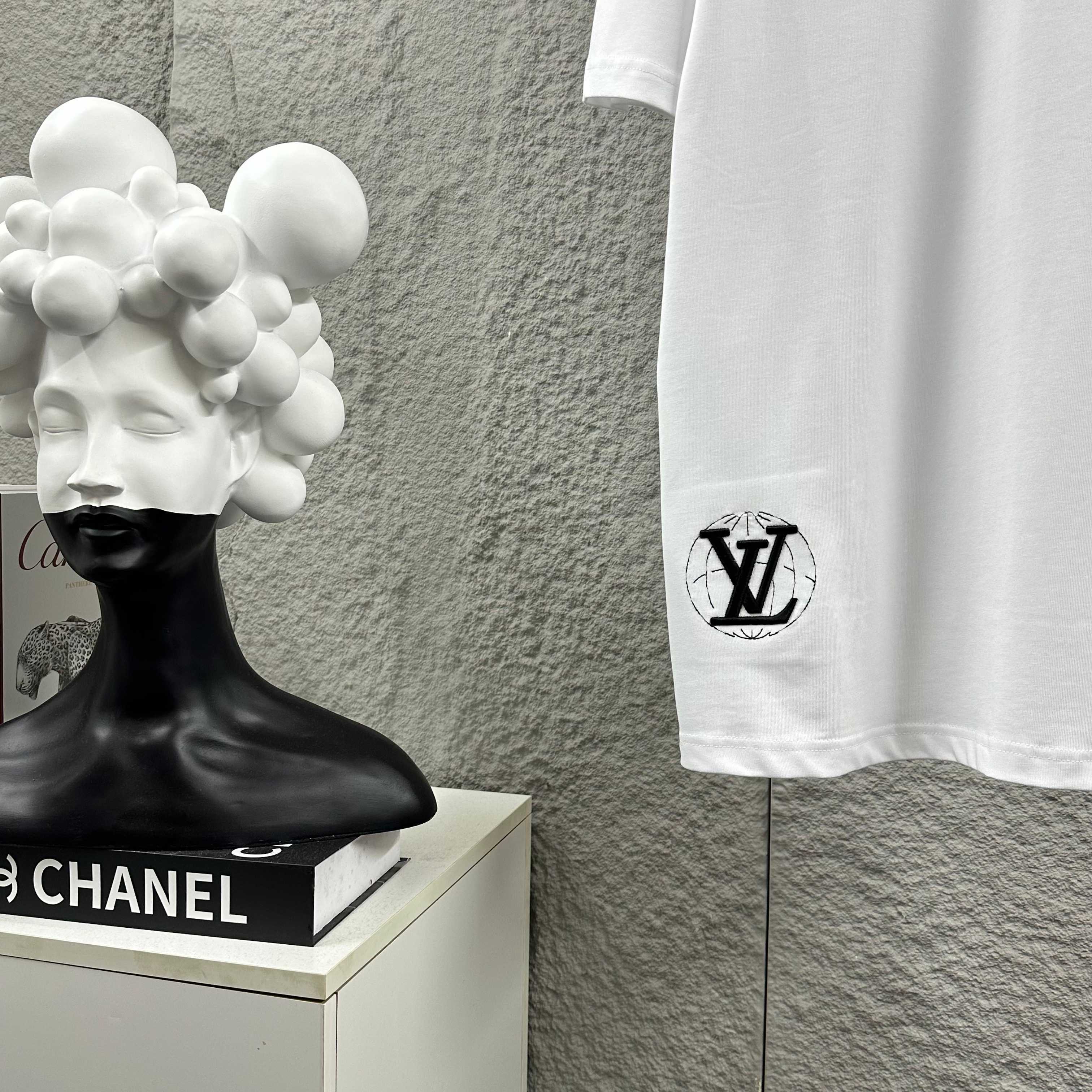 LOUIS VUITTON Letter Embroidery Print Short Sleeve T-Shirt