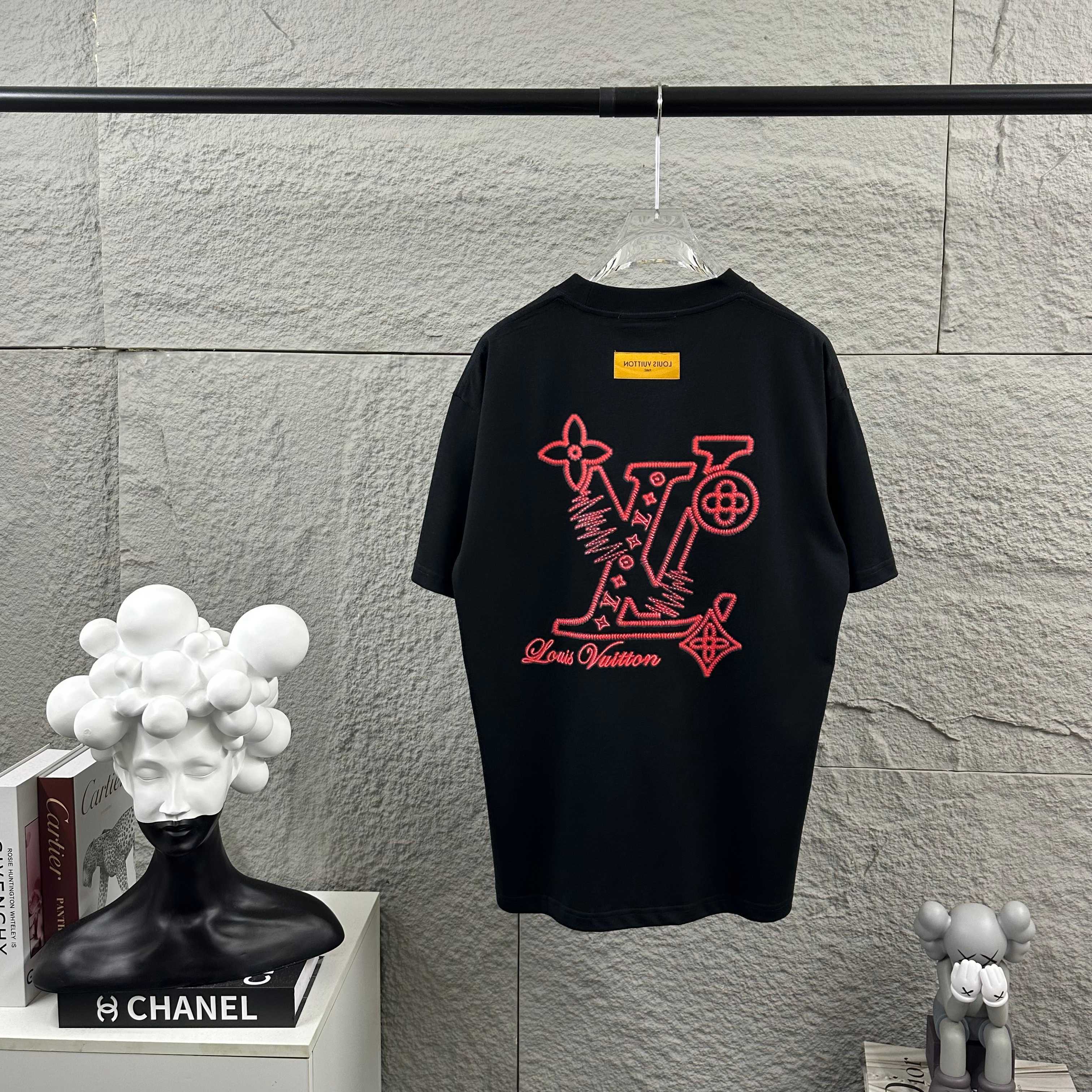 LOUIS VUITTON Letter Embroidery Print White Short Sleeve T-Shirt