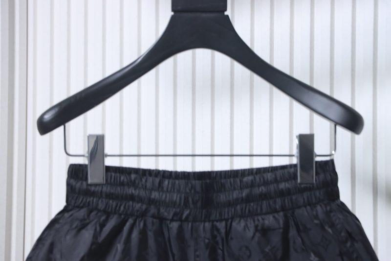 LOUIS VUITTON Logo Black Shorts