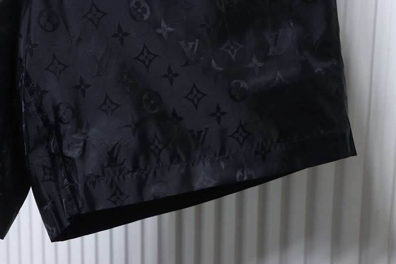 LOUIS VUITTON Logo Black Shorts