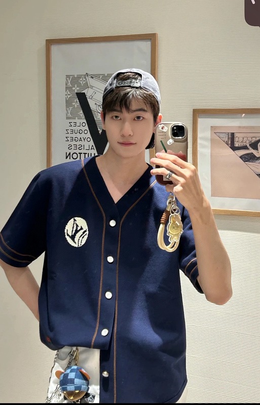 LOUIS VUITTON Logo Short Sleeve T-Shirt