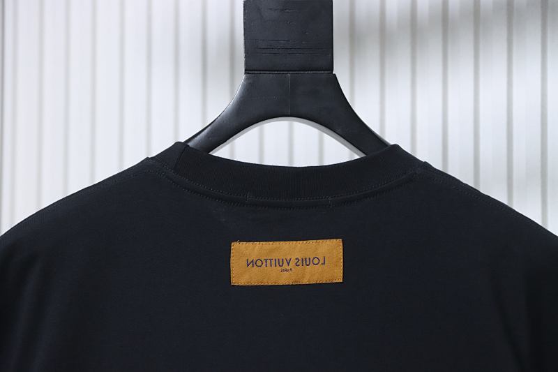 LOUIS VUITTON Logo Short Sleeve T-Shirt Style 1