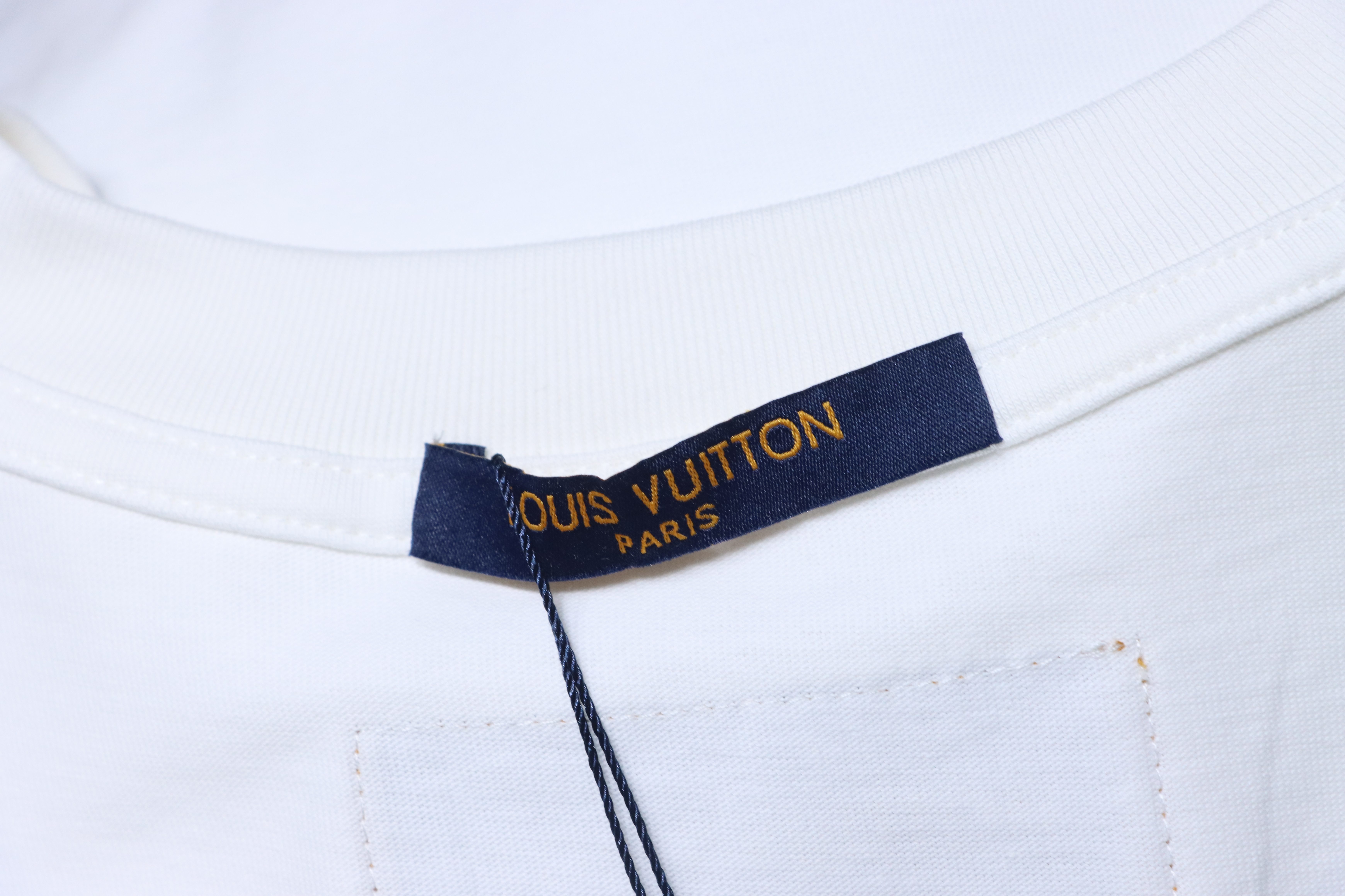 LOUIS VUITTON Logo Short Sleeve T-Shirt Style 2