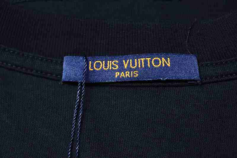 LOUIS VUITTON Logo Short Sleeve T-Shirt Style 3