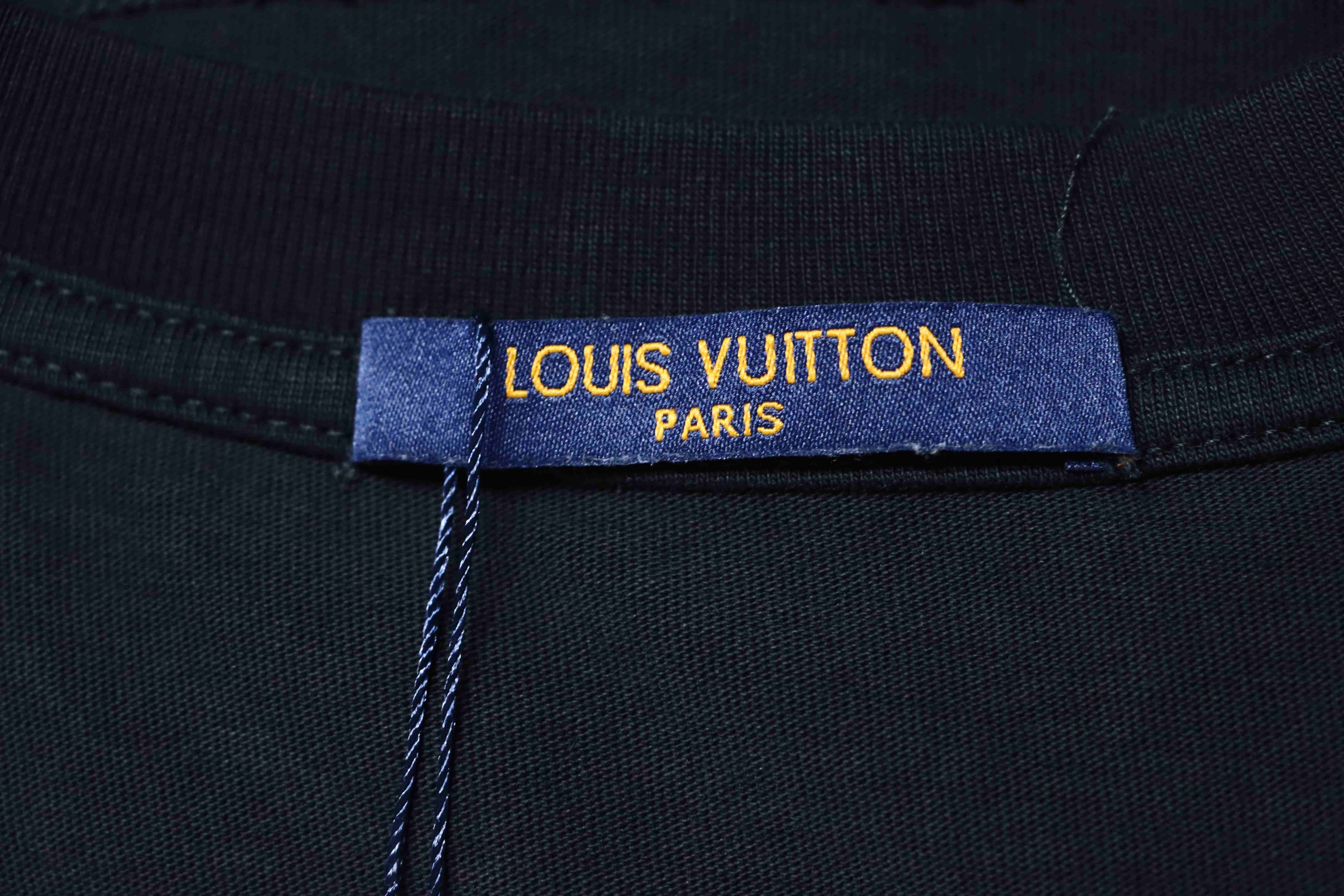 LOUIS VUITTON Logo Short Sleeve T-Shirt Style 3