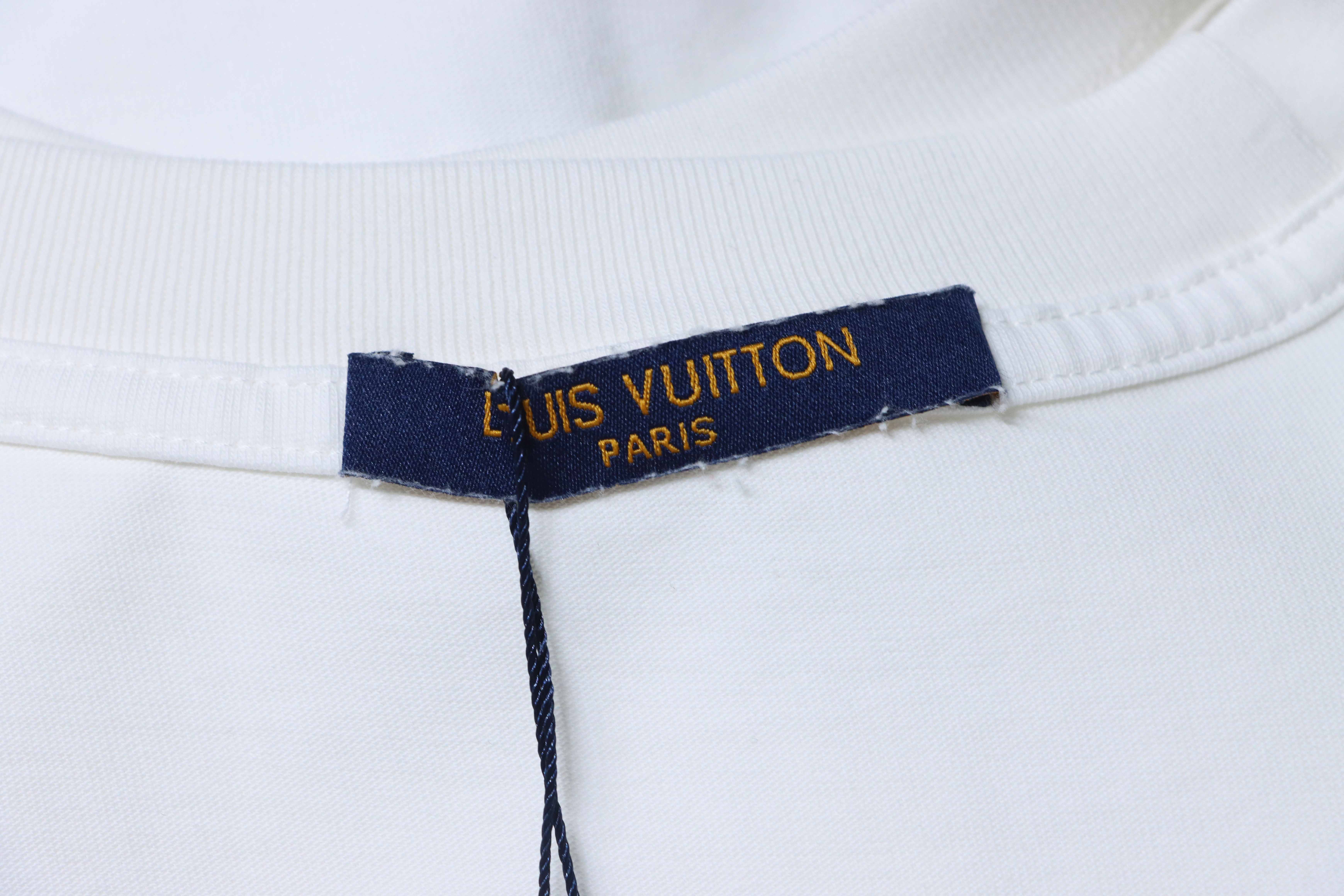 LOUIS VUITTON Logo Short Sleeve T-Shirt Style 4