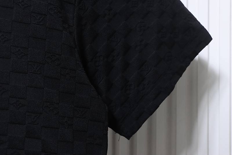 LOUIS VUITTON Monogram Checkerboard Short Sleeve T-Shirt Style 2
