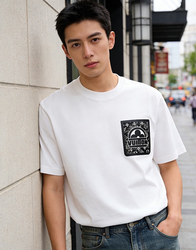 LOUIS VUITTON Monogram Print Short Sleeve T-Shirt Style 1