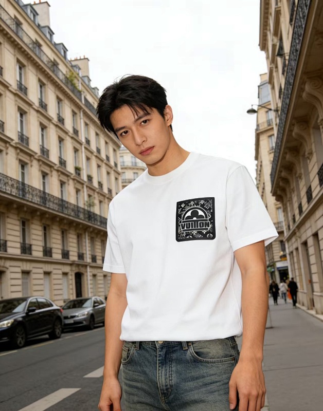 LOUIS VUITTON Monogram Print Short Sleeve T-Shirt Style 1