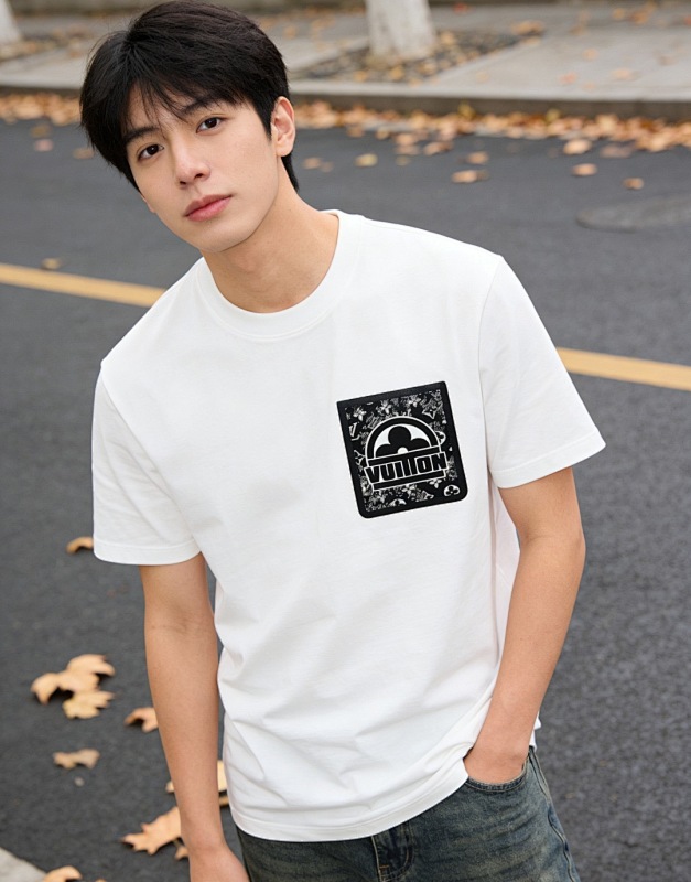 LOUIS VUITTON Monogram Print Short Sleeve T-Shirt Style 1