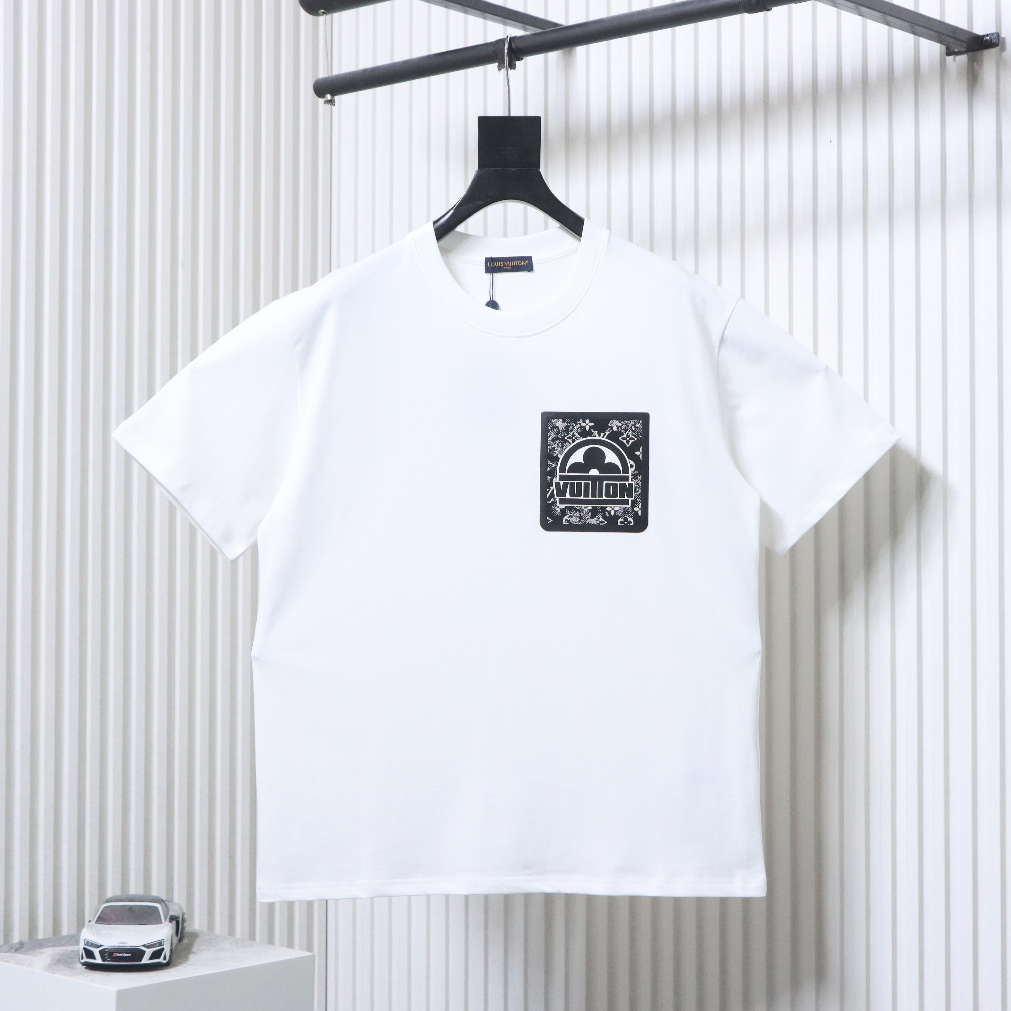 LOUIS VUITTON Monogram Print Short Sleeve T-Shirt Style 1