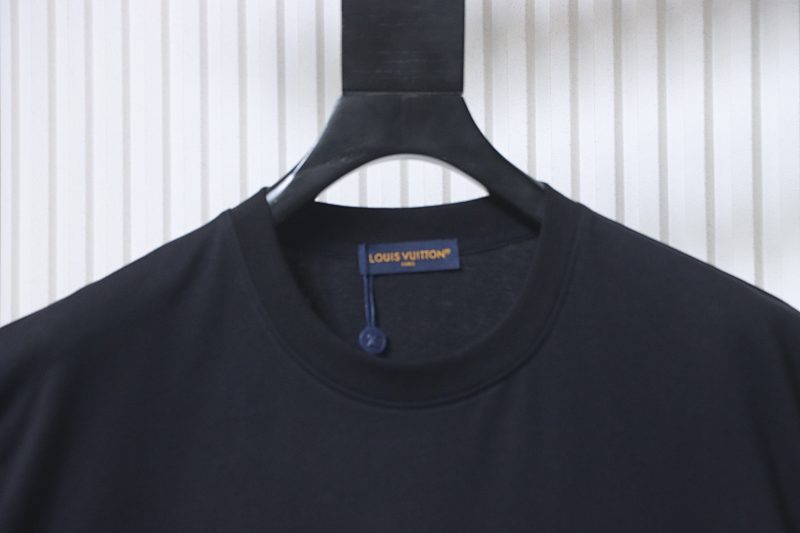 LOUIS VUITTON Monogram Print Short Sleeve T-Shirt Style 2