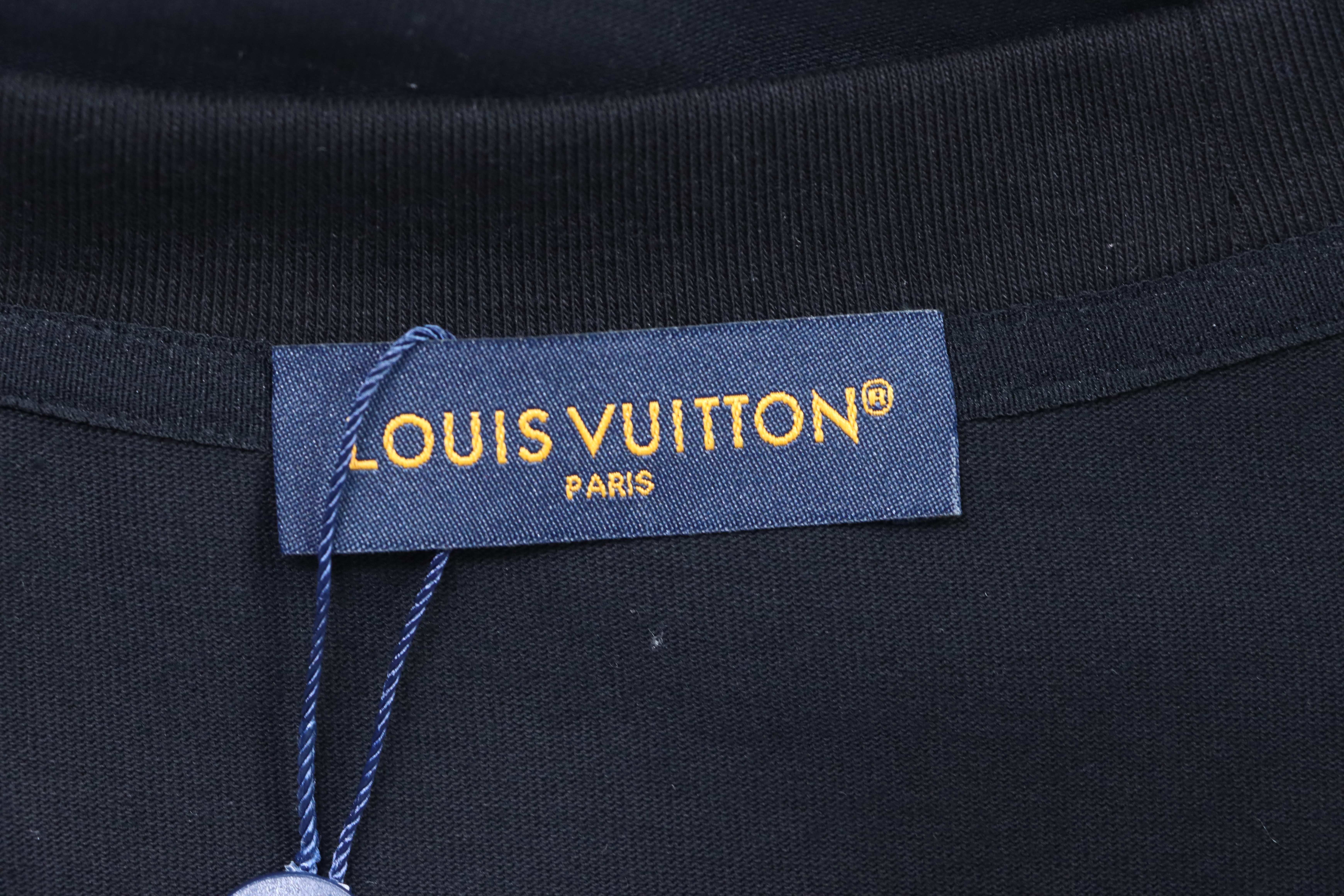 LOUIS VUITTON Monogram Print Short Sleeve T-Shirt Style 2