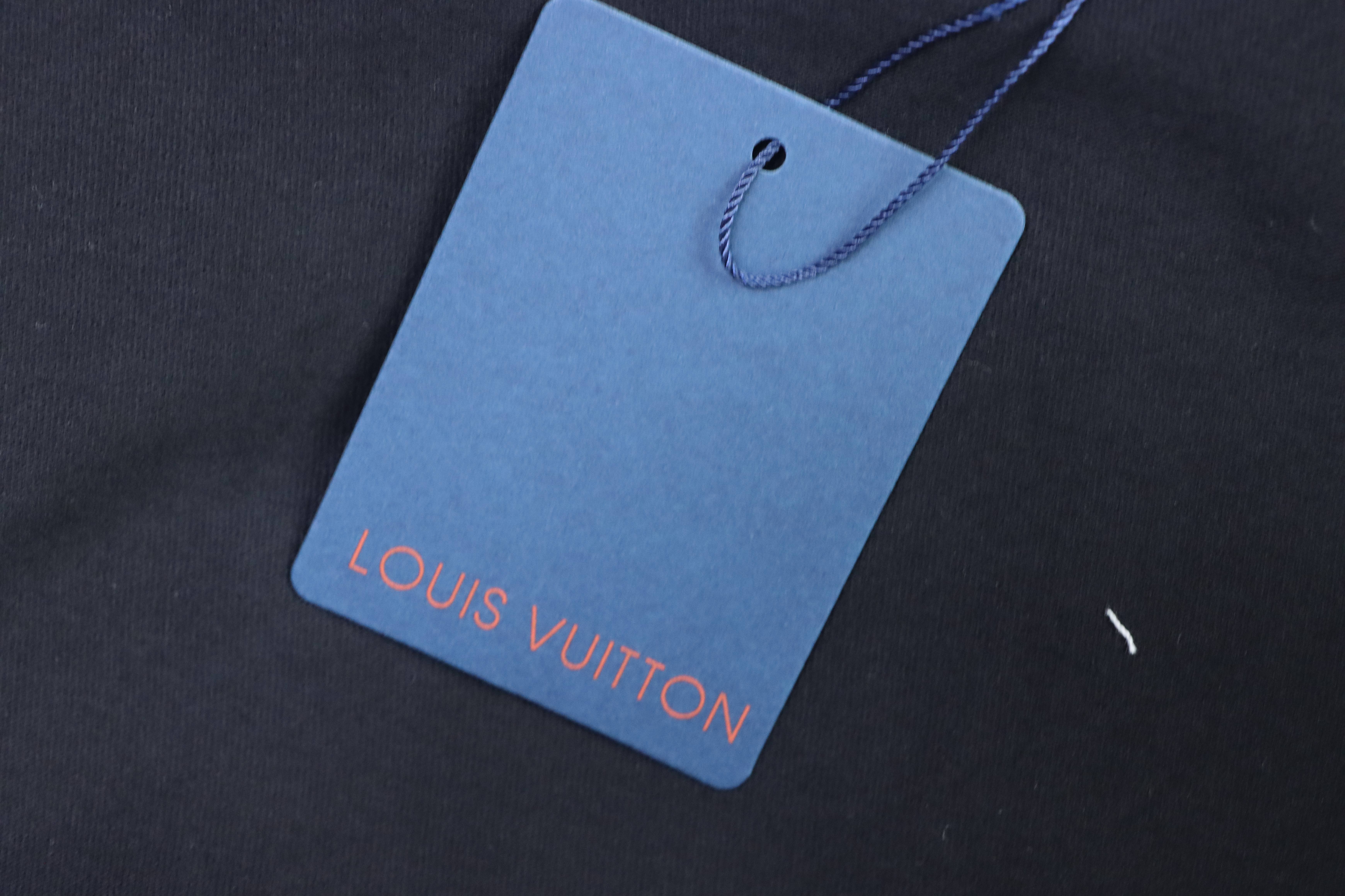 LOUIS VUITTON Monogram Print Short Sleeve T-Shirt Style 2