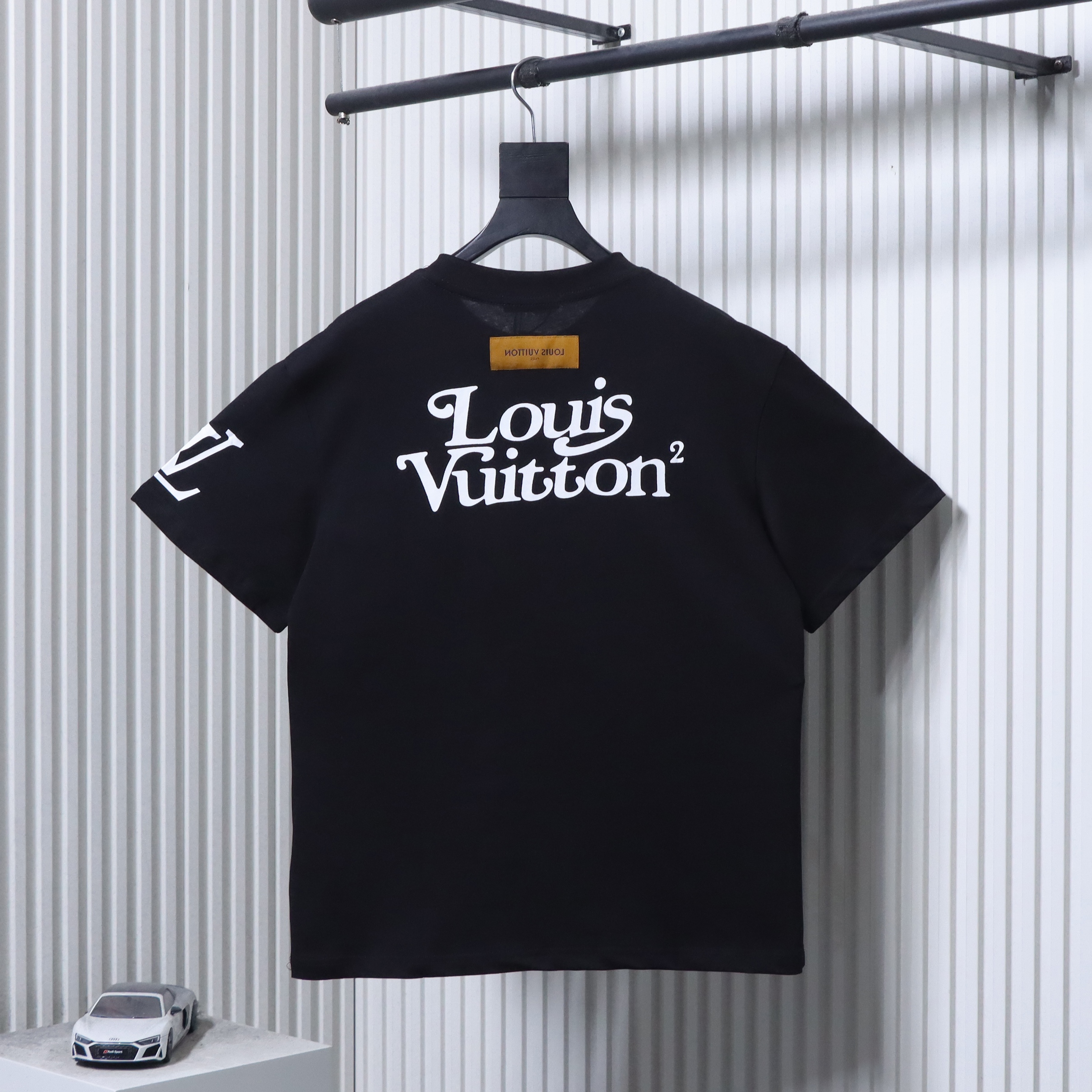 LOUIS VUITTON Print Logo Black Short Sleeve T-Shirt