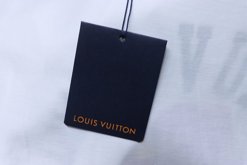 LOUIS VUITTON Print Short Sleeve T-Shirt Style 1