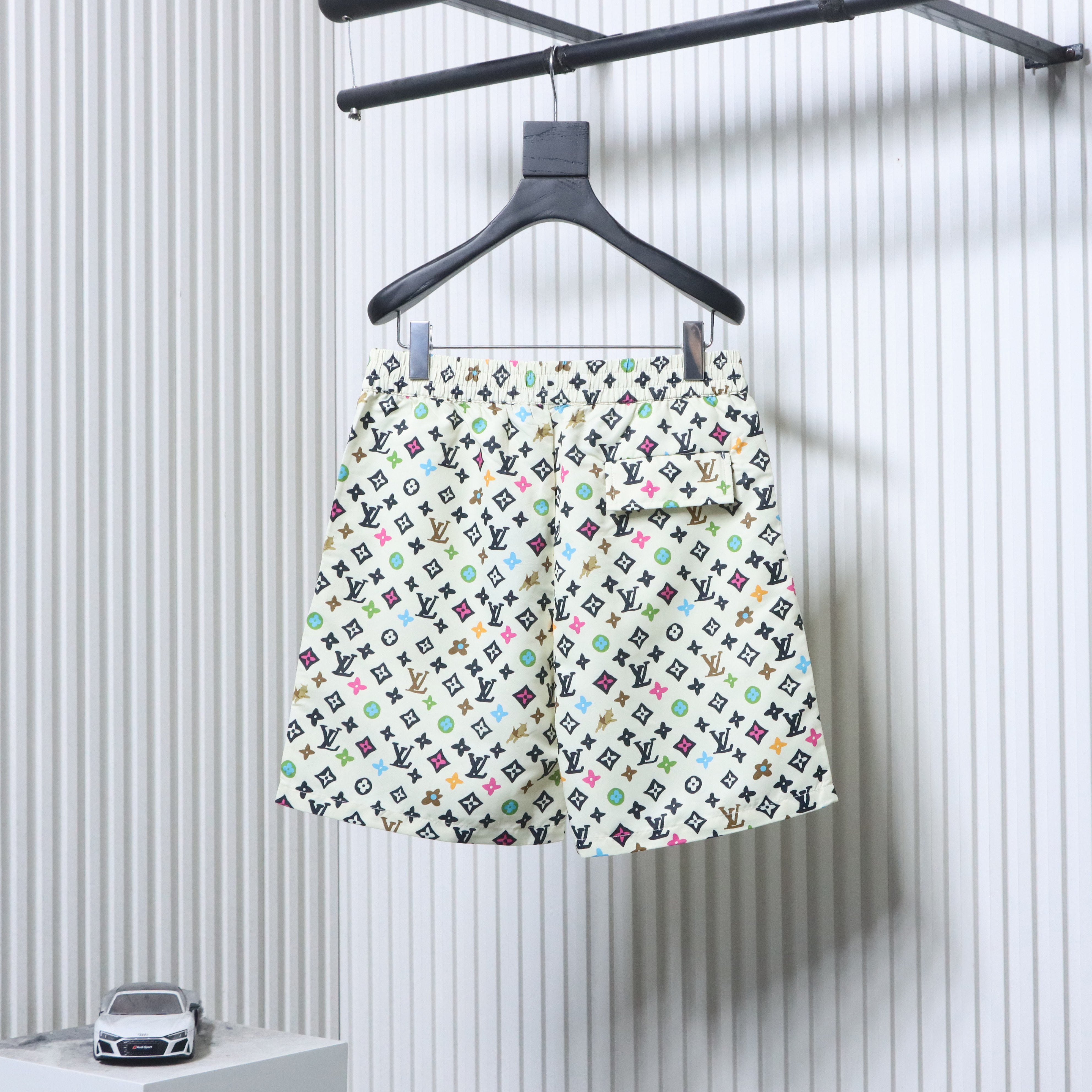 LOUIS VUITTON Print Shorts