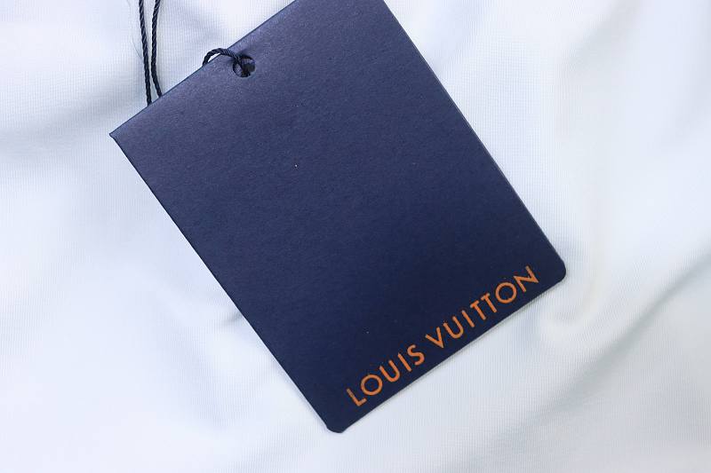 LOUIS VUITTON Set Shorts