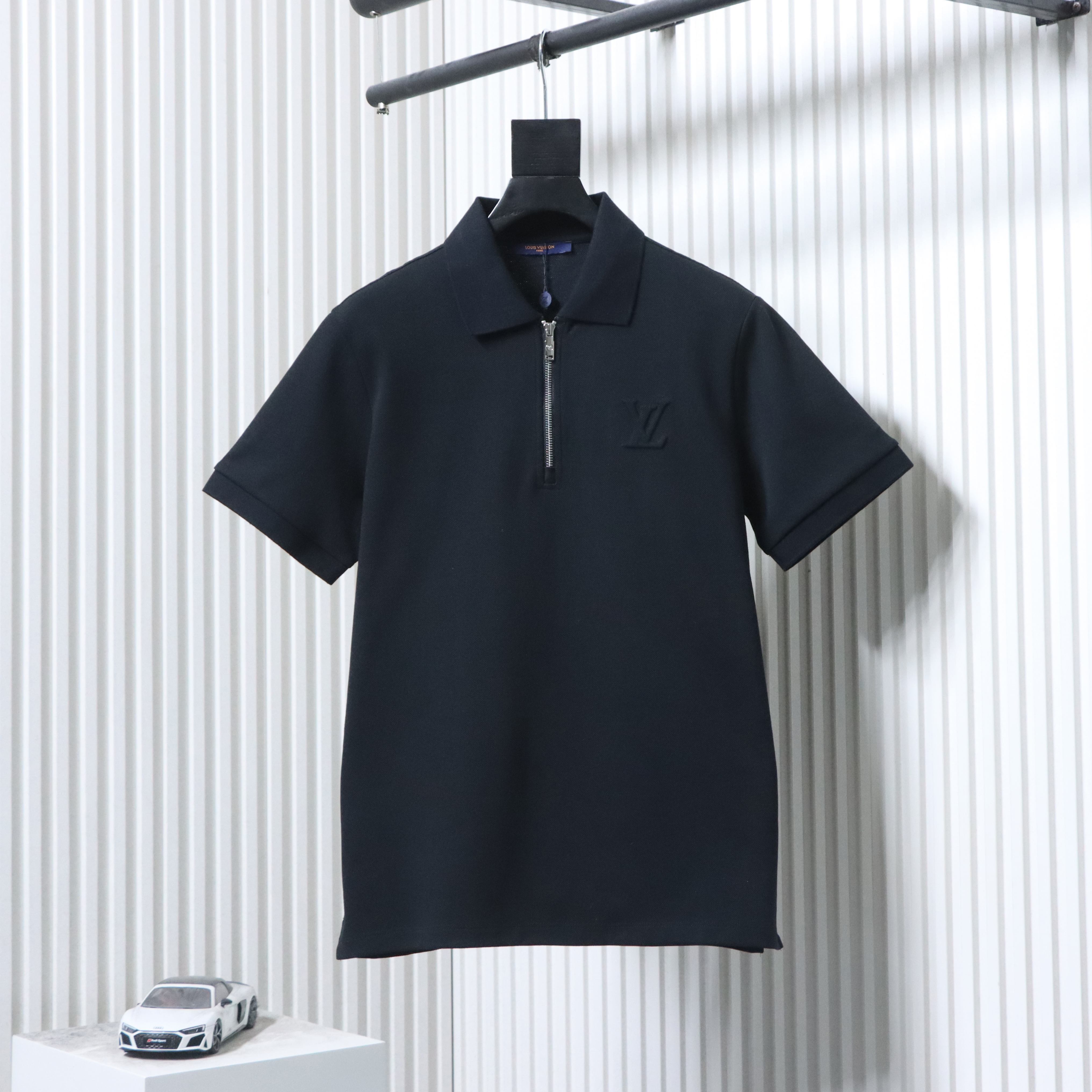 LOUIS VUITTON Short Sleeve Polo Shirt Style 2