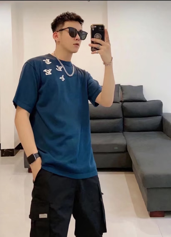 LOUIS VUITTON Short Sleeve T-Shirt