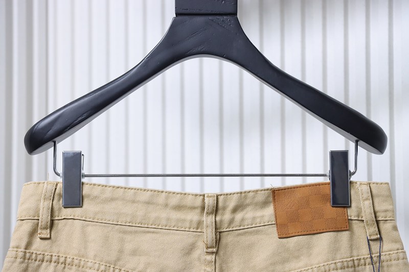 LOUIS VUITTON Shorts