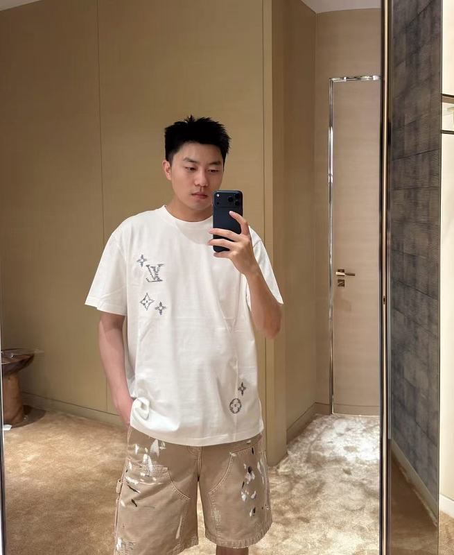 LOUIS VUITTON Shorts