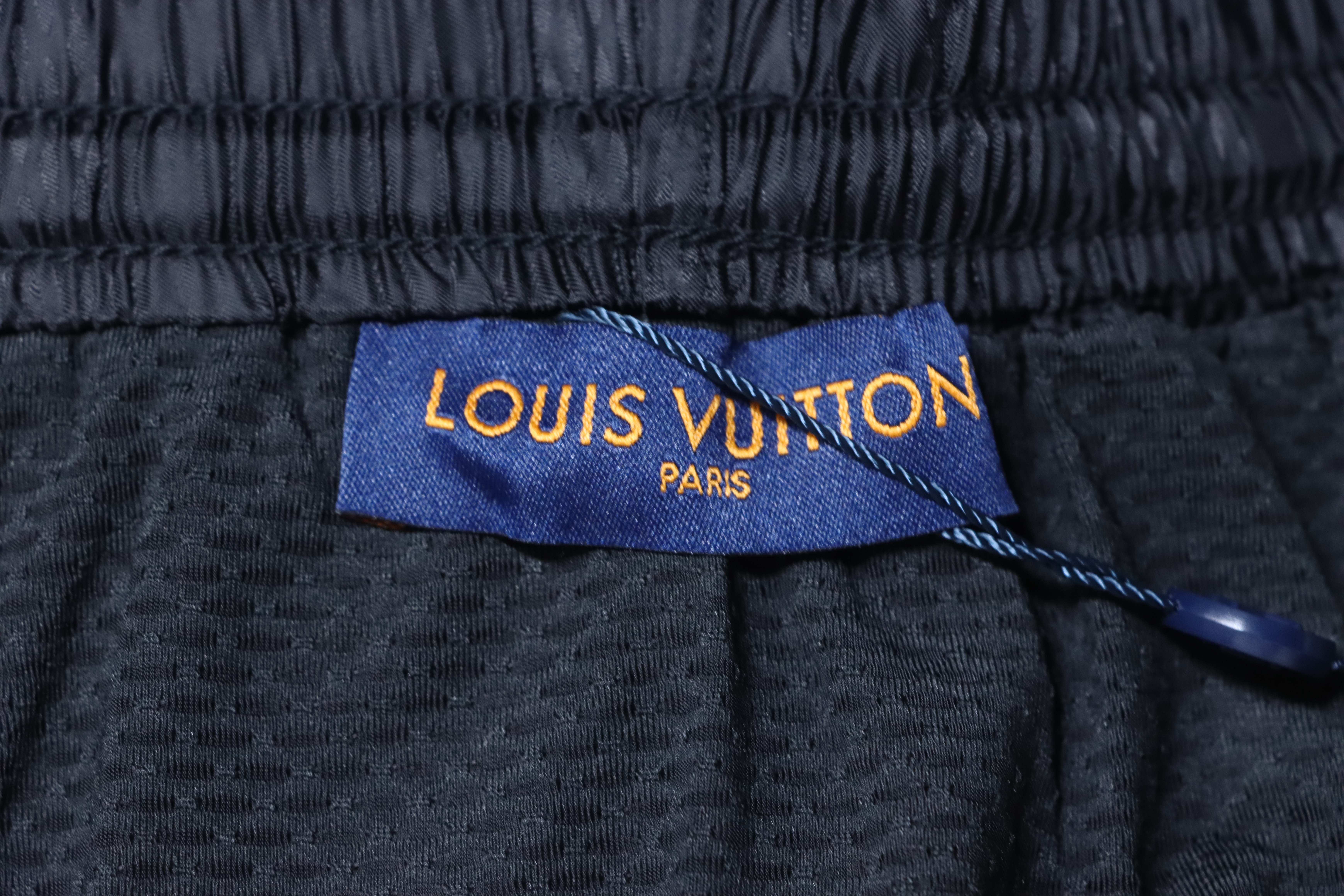 LOUIS VUITTON Tonal Pattern Checkerboard Shorts