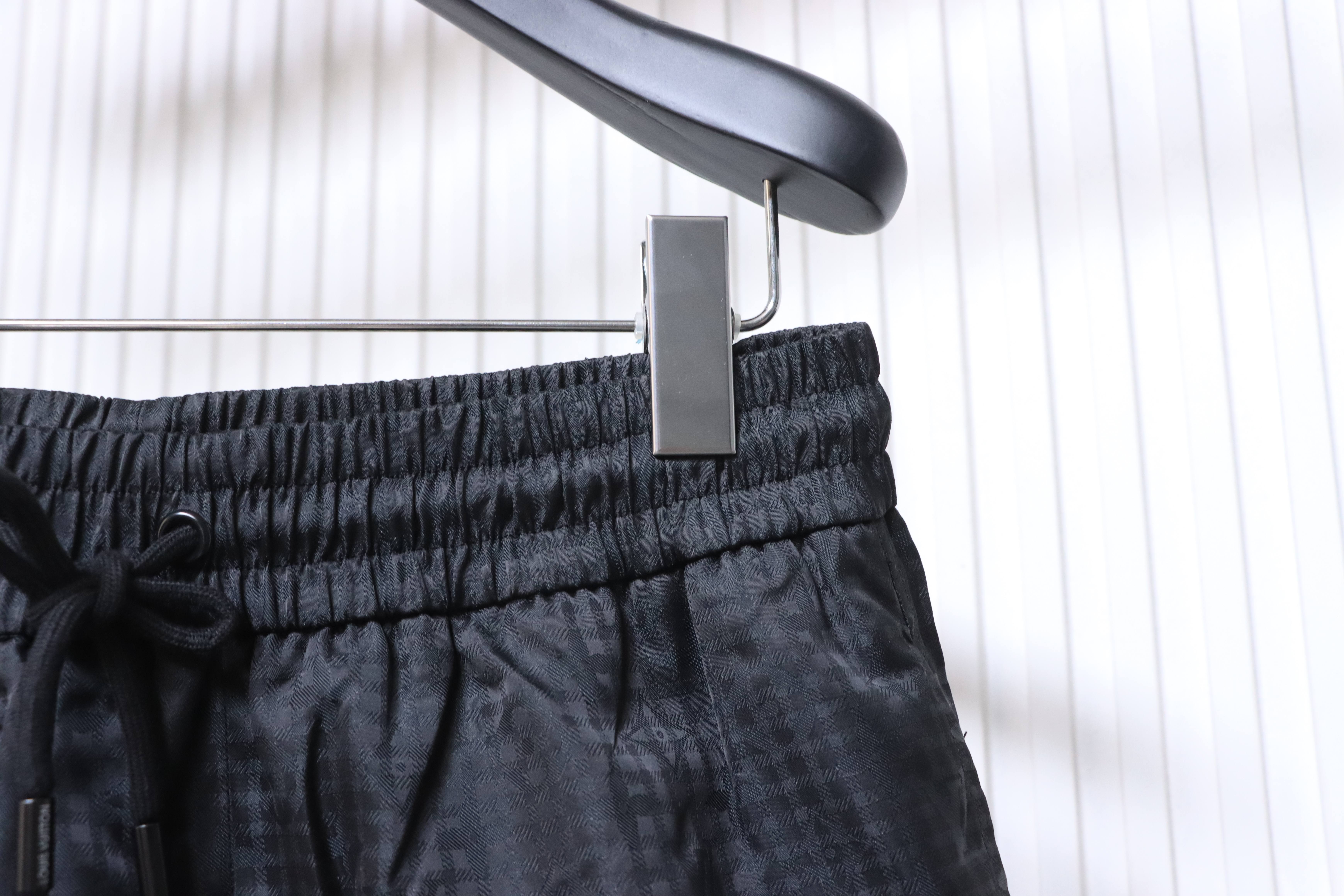 LOUIS VUITTON Tonal Pattern Monogram Check Pattern Shorts