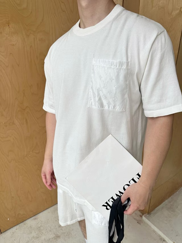 LOUIS VUITTON Tonal Pattern Monogram Short Sleeve T-Shirt