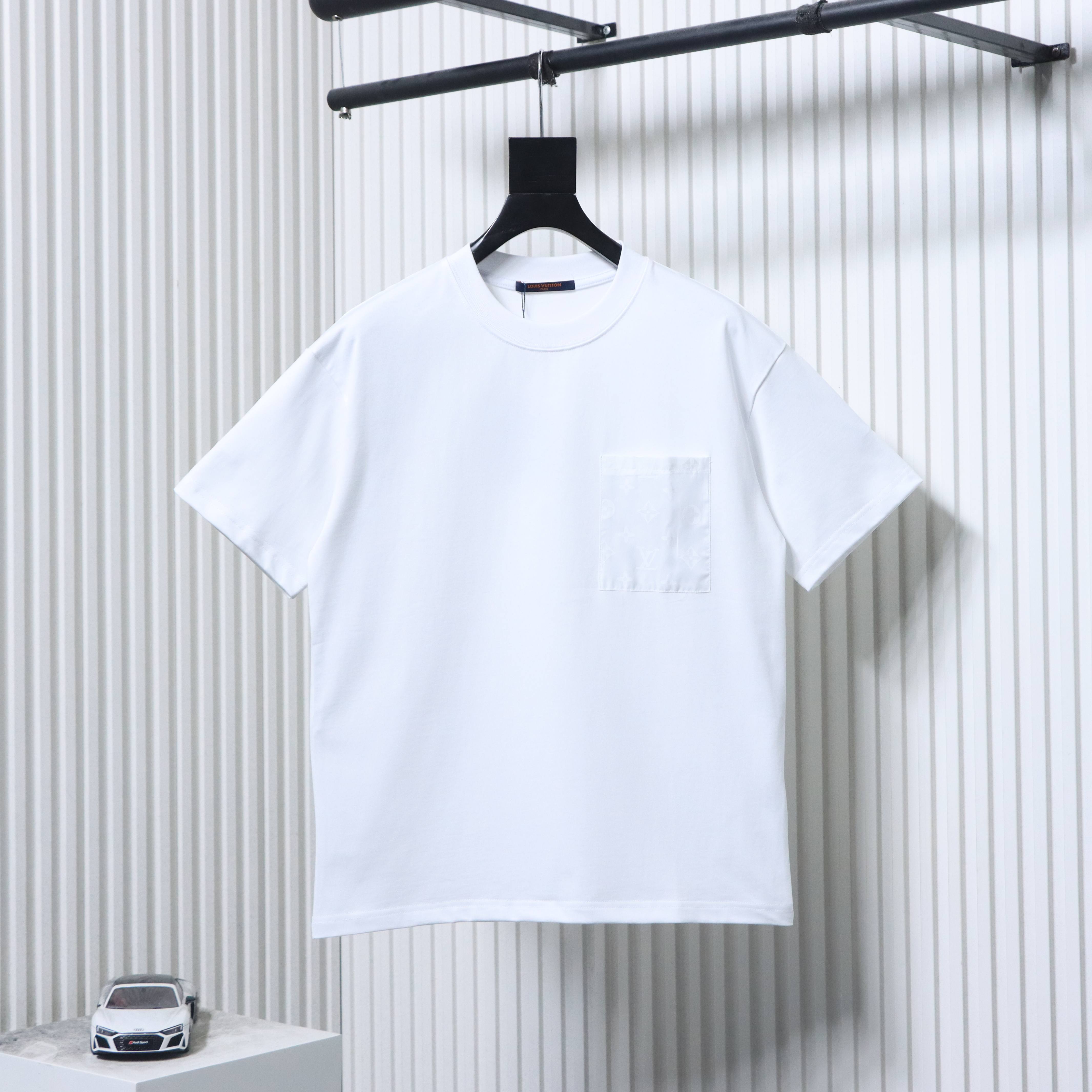 LOUIS VUITTON Tonal Pattern Monogram Short Sleeve T-Shirt