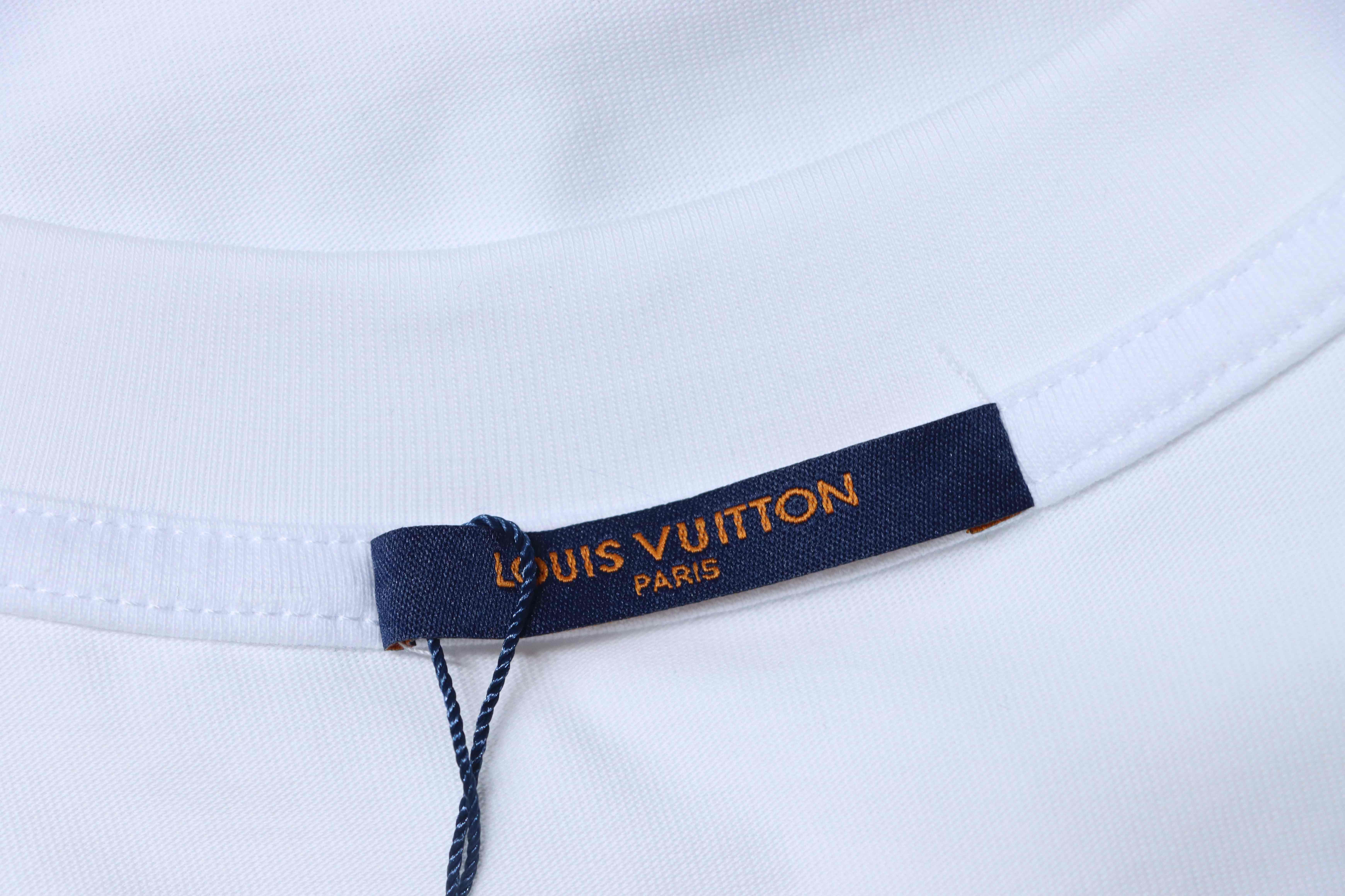 LOUIS VUITTON Tonal Pattern Monogram Short Sleeve T-Shirt