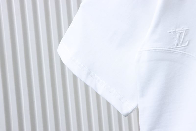 LOUIS VUITTON Tonal Pattern Partial Monogram Embroidery Logo Black White Short Sleeve T-Shirt Style 2