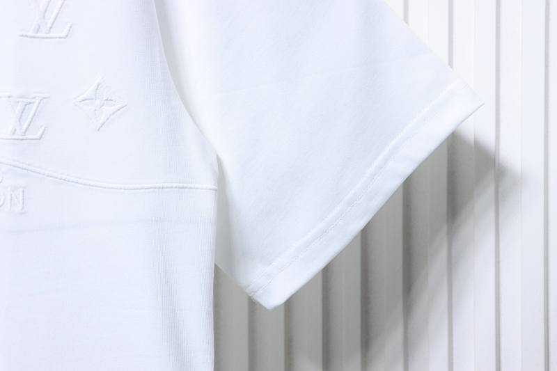 LOUIS VUITTON Tonal Pattern Partial Monogram Embroidery Logo Black White Short Sleeve T-Shirt Style 2