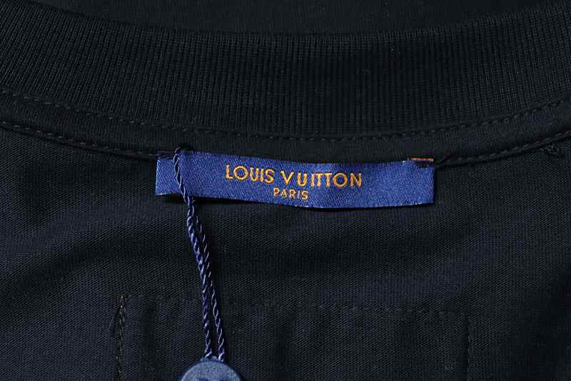 LOUIS VUITTON Tonal Pattern Partial Monogram Embroidery Logo Short Sleeve T-Shirt Style 4