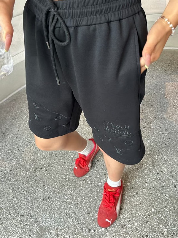 LOUIS VUITTON Tonal Pattern Partial Monogram Hem Embroidery Shorts