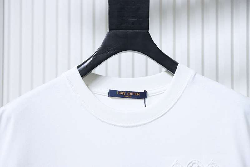 LOUIS VUITTON Triple Flower Embroidery Black White Short Sleeve T-Shirt Style 1