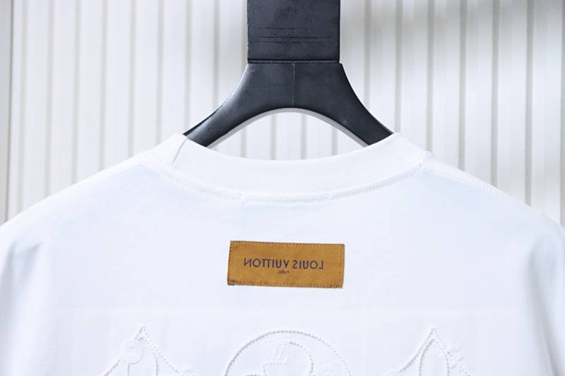 LOUIS VUITTON Triple Flower Embroidery Black White Short Sleeve T-Shirt Style 1