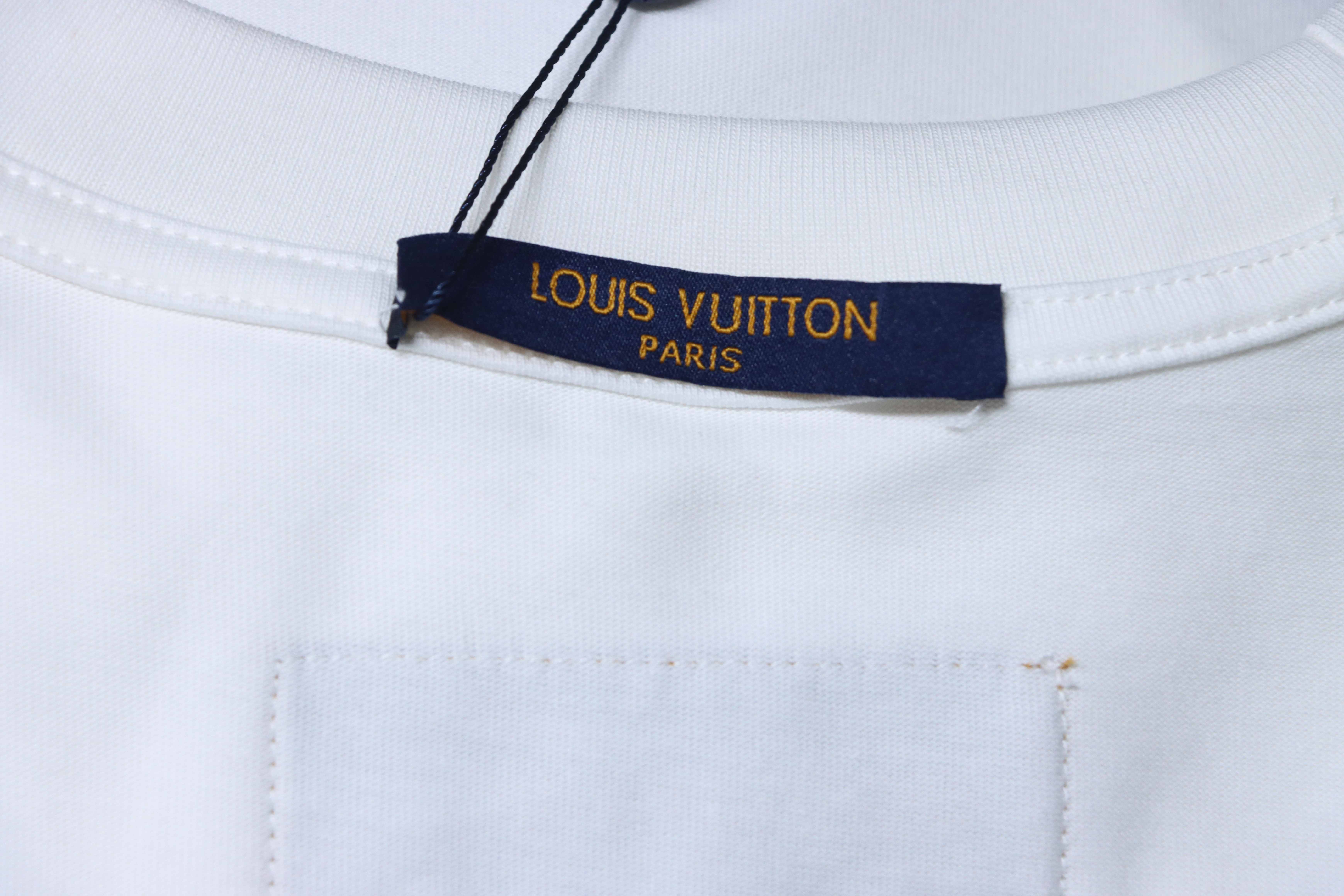 LOUIS VUITTON Triple Flower Embroidery Black White Short Sleeve T-Shirt Style 1