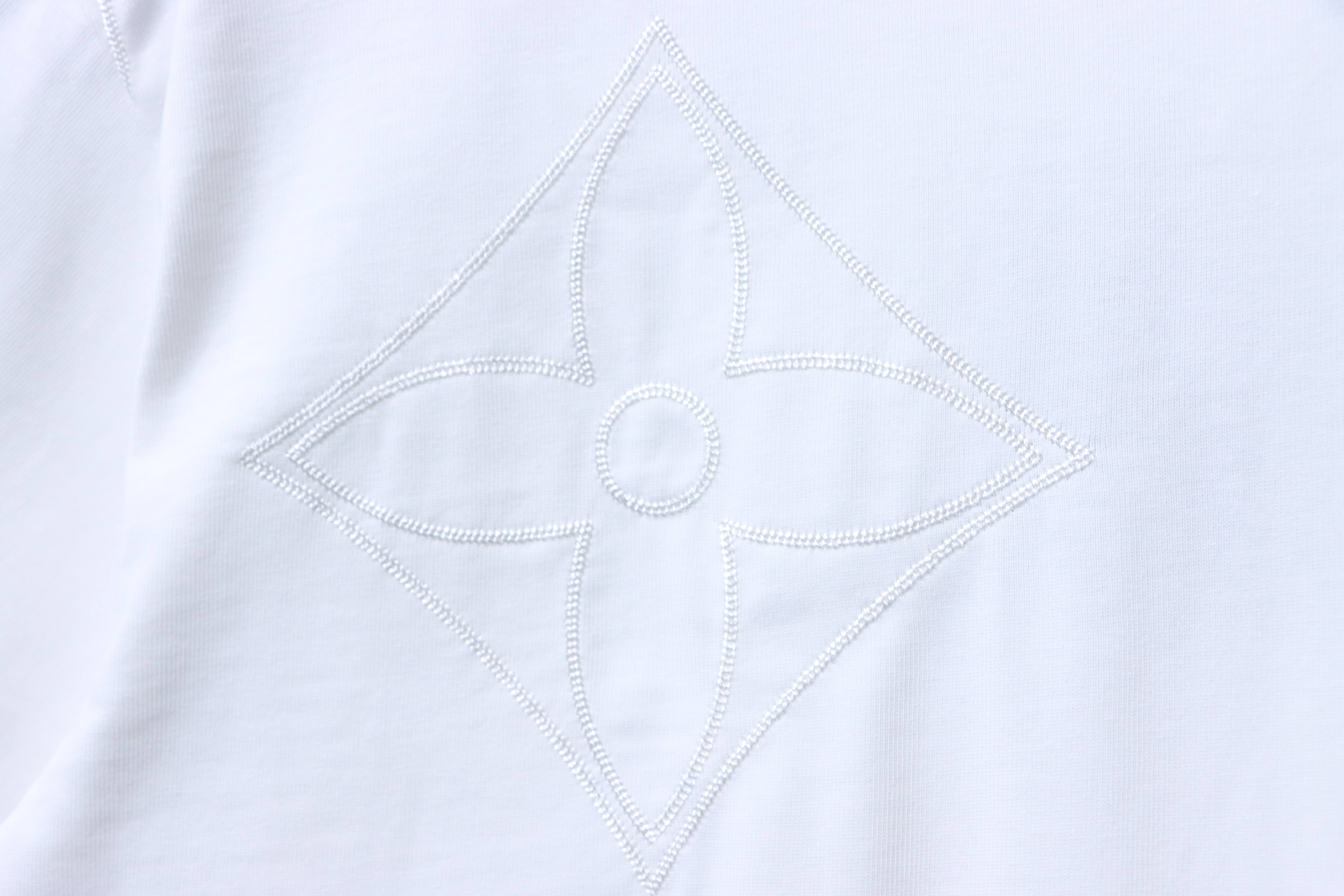 LOUIS VUITTON Triple Flower Embroidery Logo Short Sleeve T-Shirt Style 4