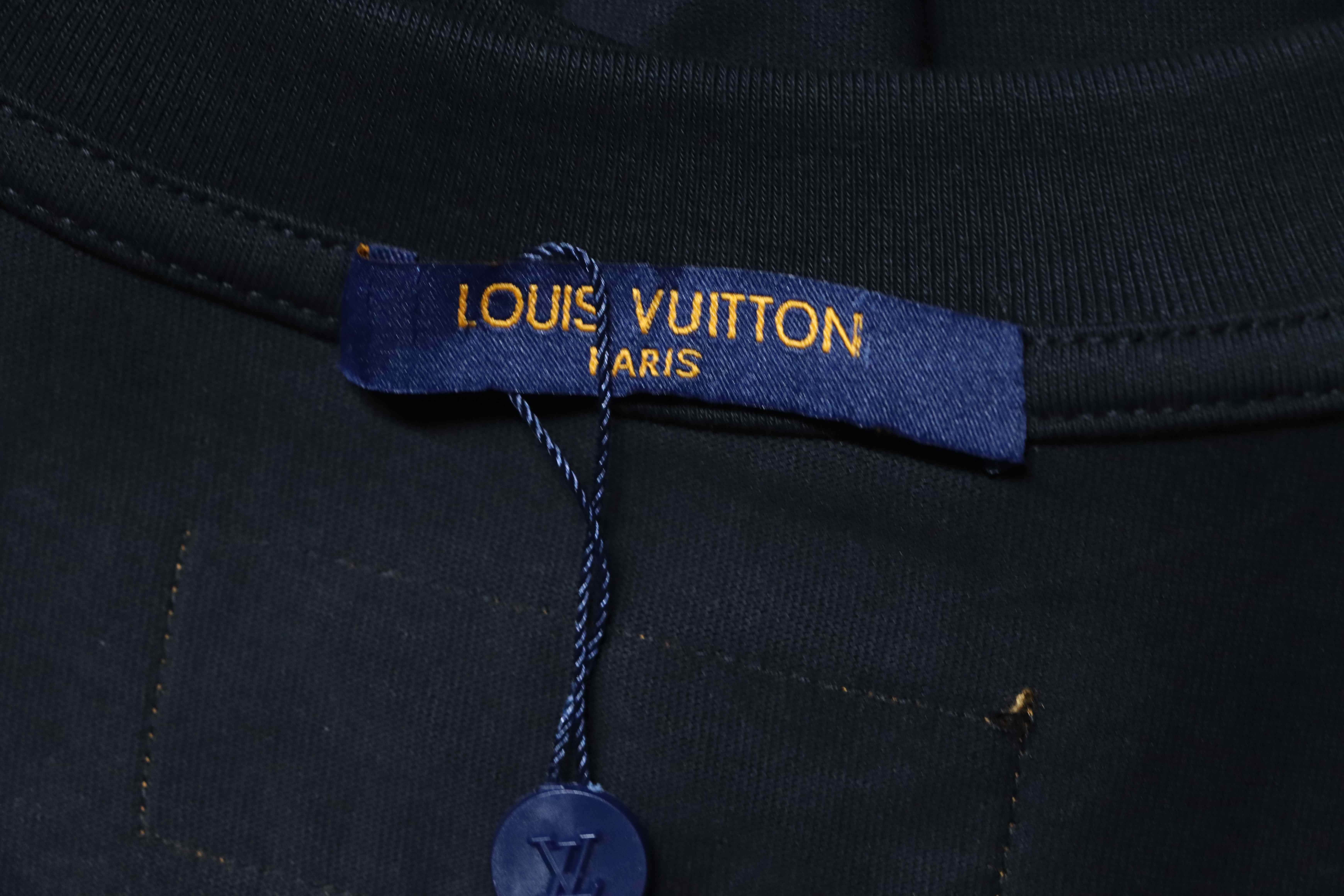 LOUIS VUITTON Triple Flower Embroidery Short Sleeve T-Shirt Style 2