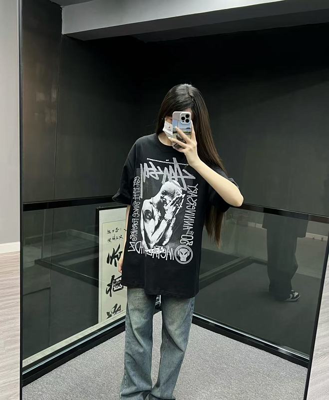 Stussy x Metalheadz Chest Logo Character Print Character Print Short Sleeve T-Shirt Style 2