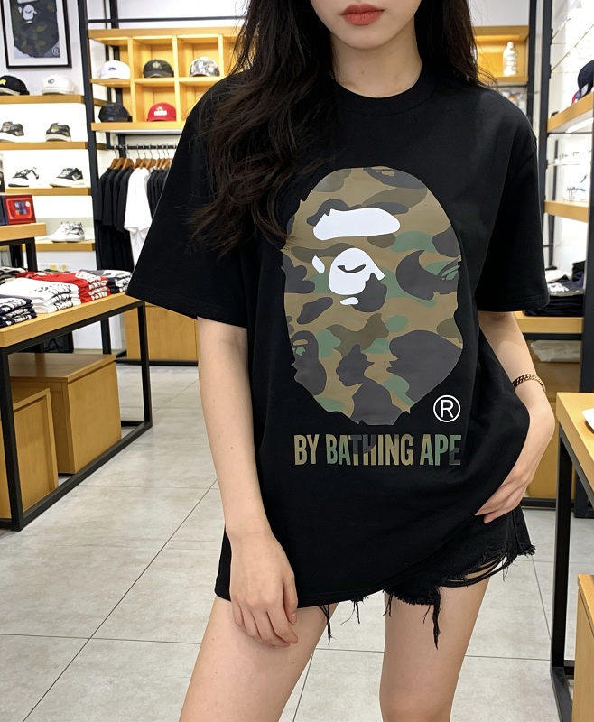 BAPE 26SS Big Ape Head Letter Print Green Camo Classic Green Short Sleeve T-Shirt Style 1