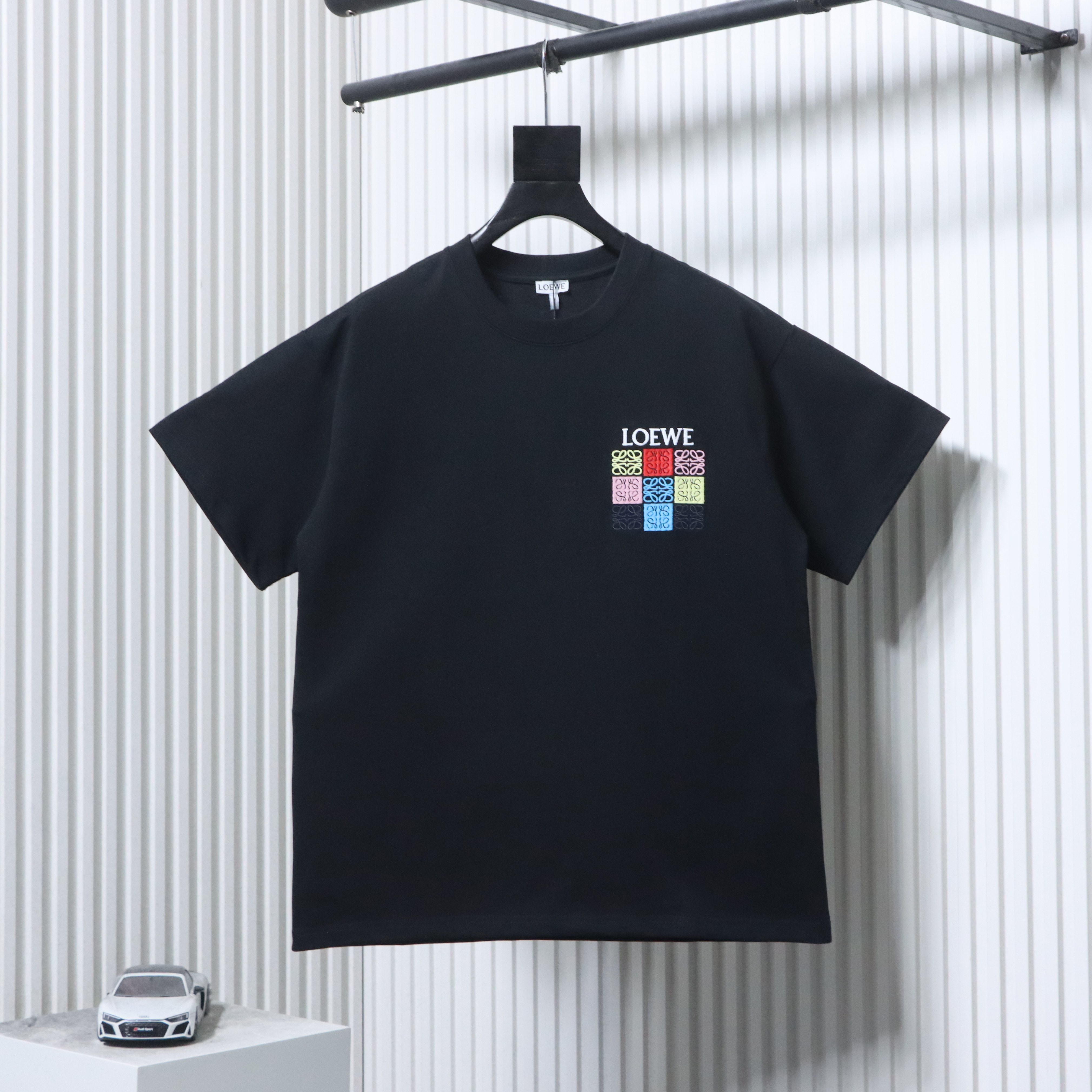 Loewe 2026SS Nine-Grid Embroidered Logo Unisex Short Sleeve T-Shirt -1