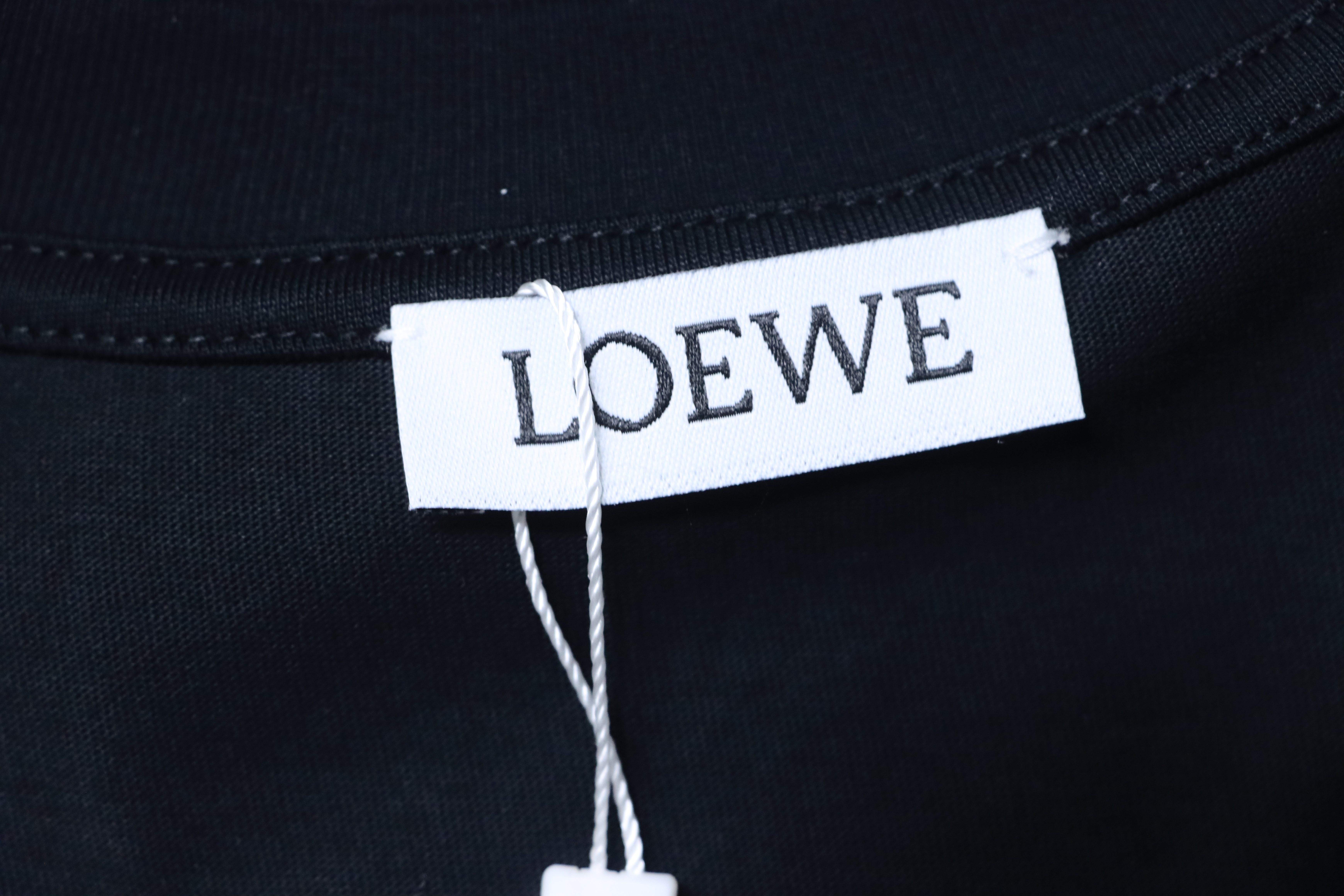 Loewe 24SS Semi Hand-Drawn Graffiti Embroidered Logo Short Sleeve T-Shirt -1