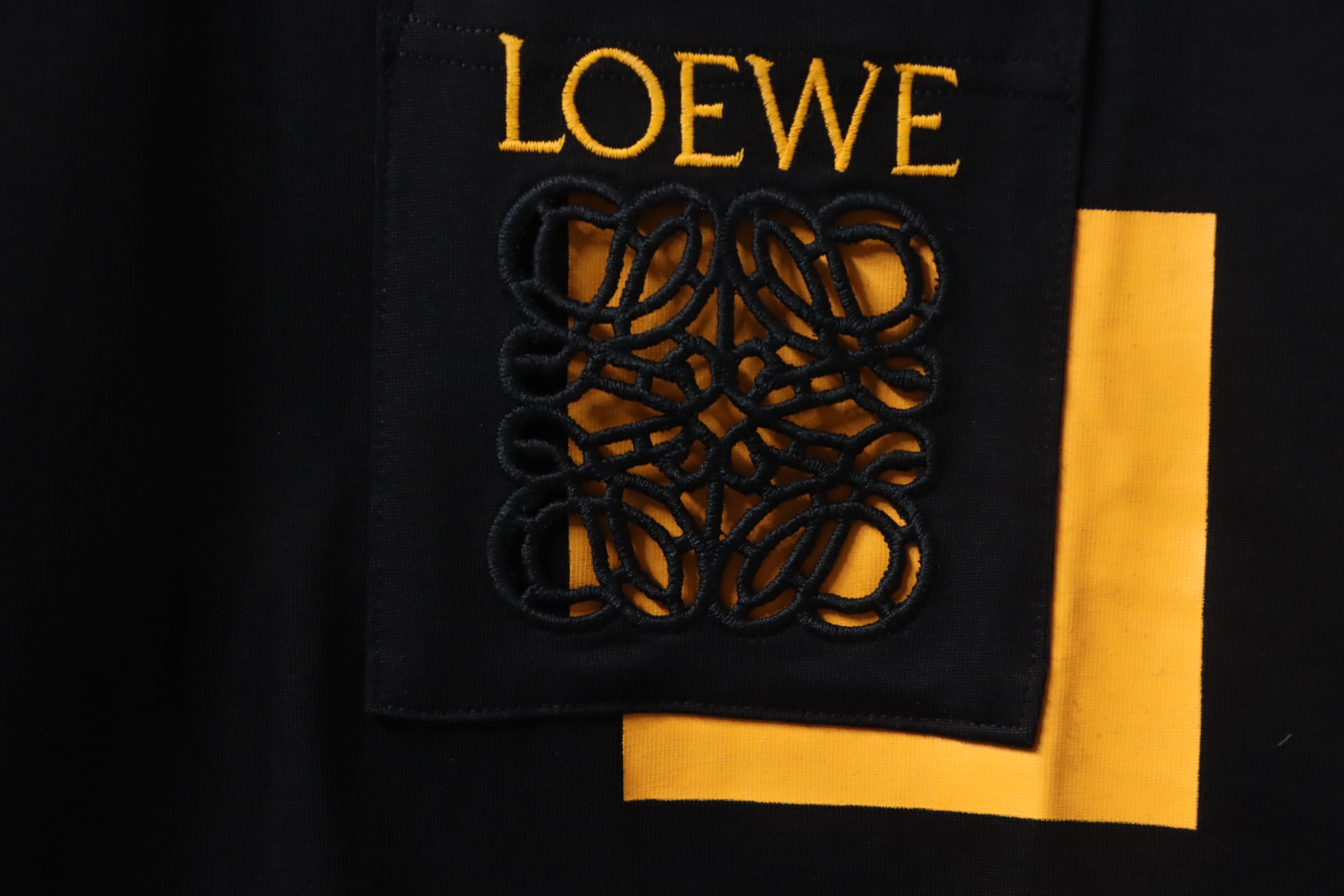 Loewe 25FW Cutout Logo Overlap Pocket Long Sleeve T-Shirt -2