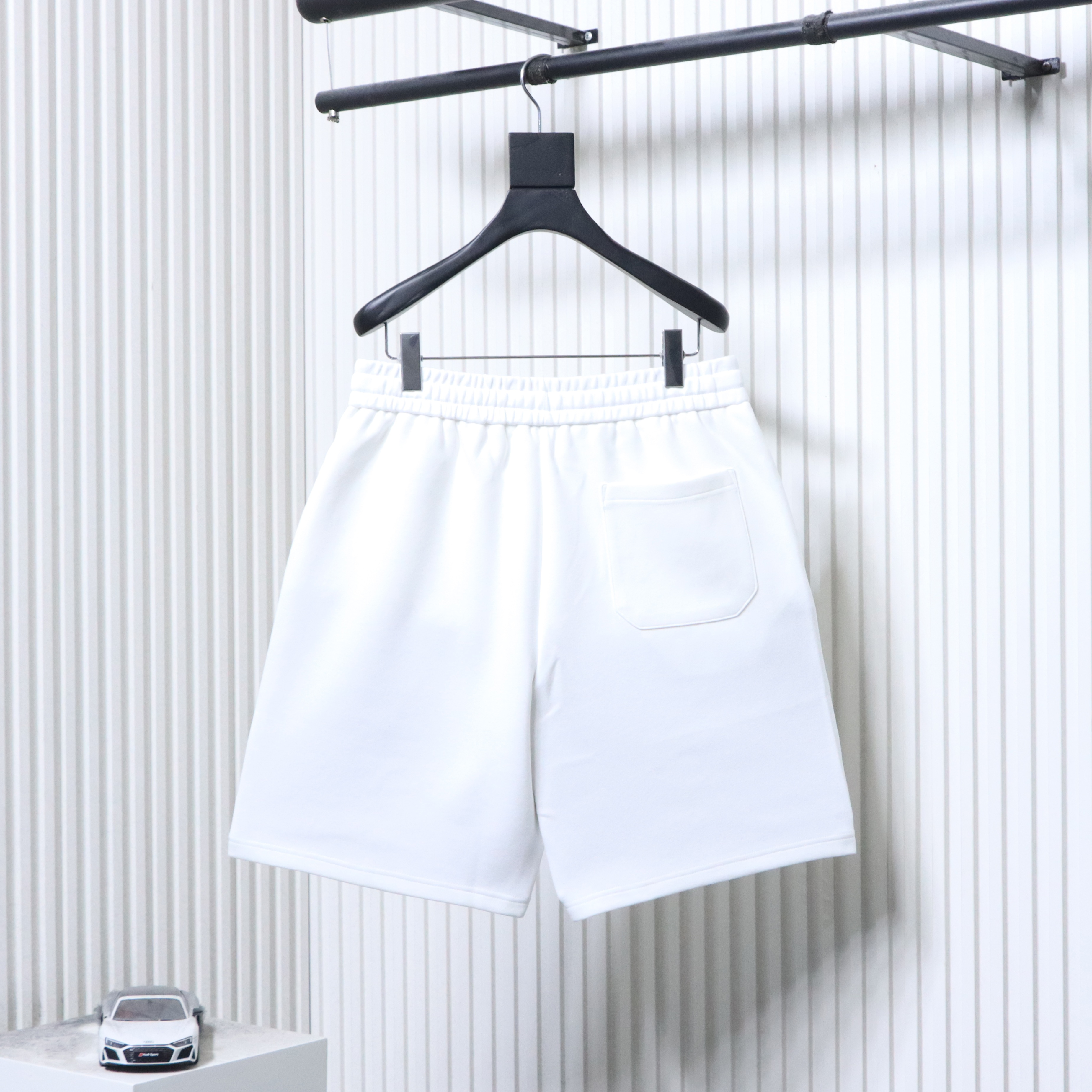 Loewe 26SS Letter Logo Print Shorts -1