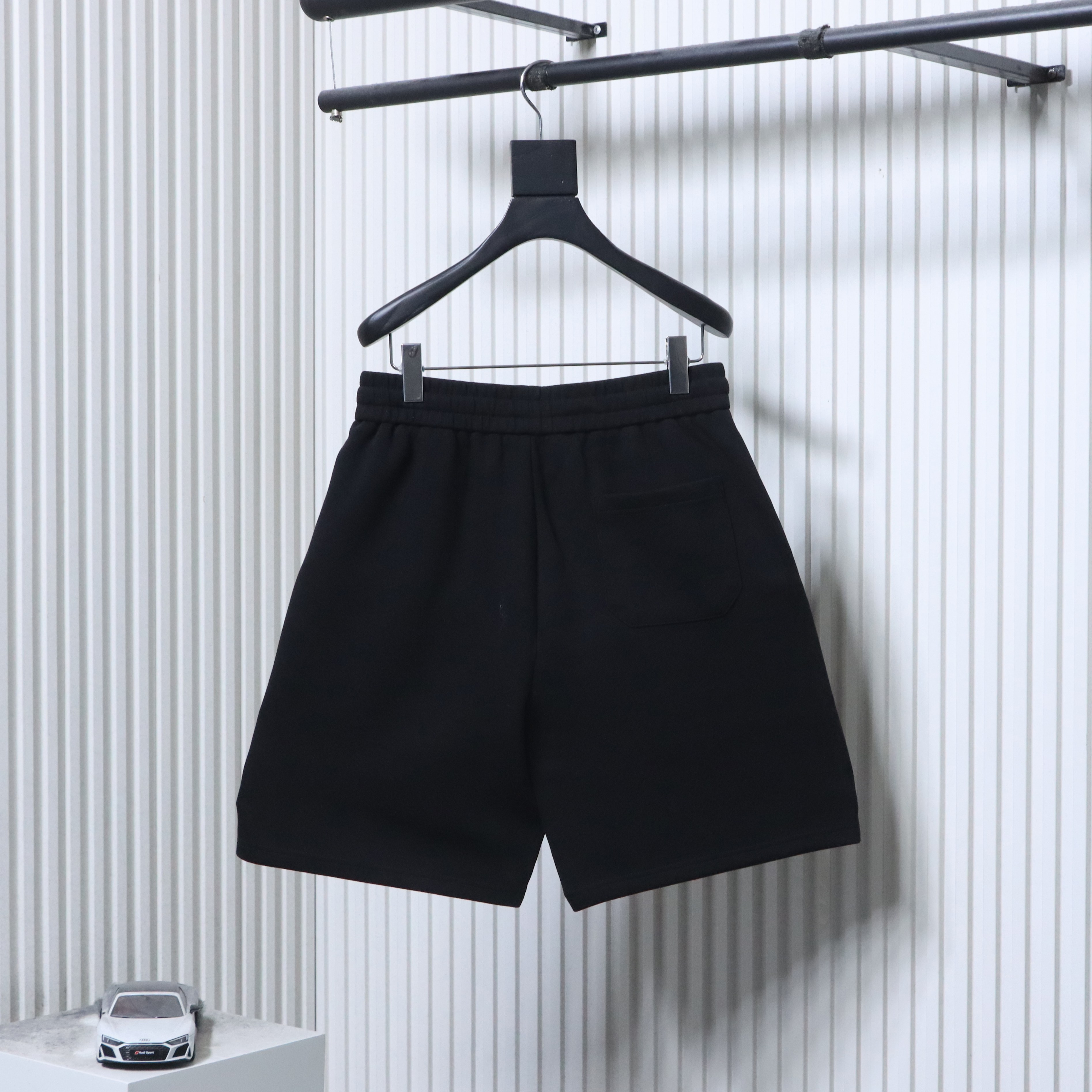 Loewe 26SS Letter Logo Print Shorts -2