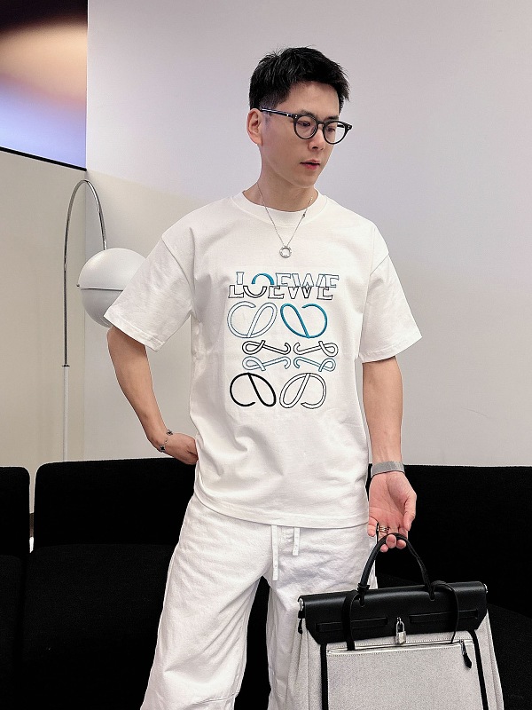 Loewe 26SS Misaligned Logo Embroidered Short Sleeve T-Shirt -1