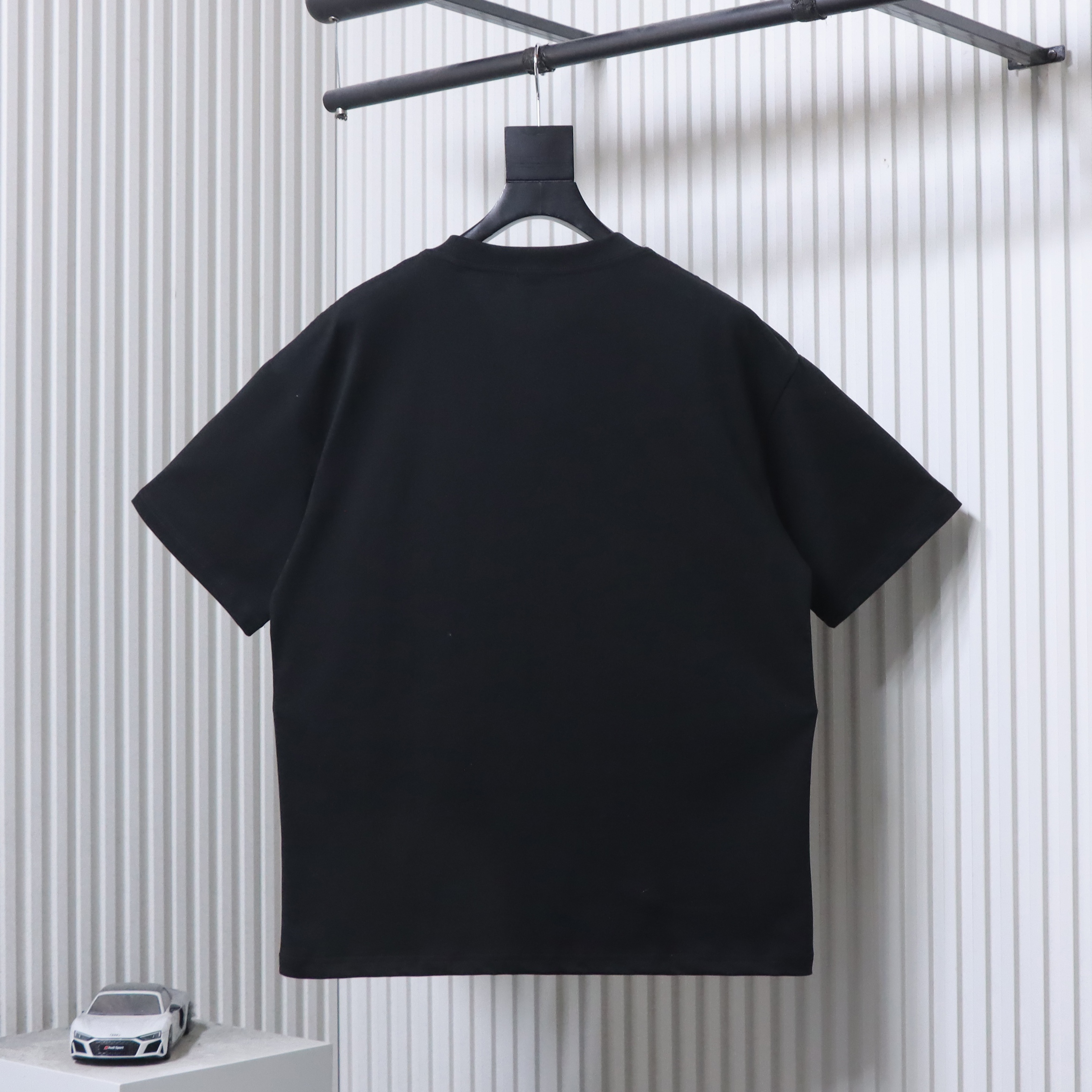 Loewe 26SS Misaligned Logo Embroidered Short Sleeve T-Shirt -2