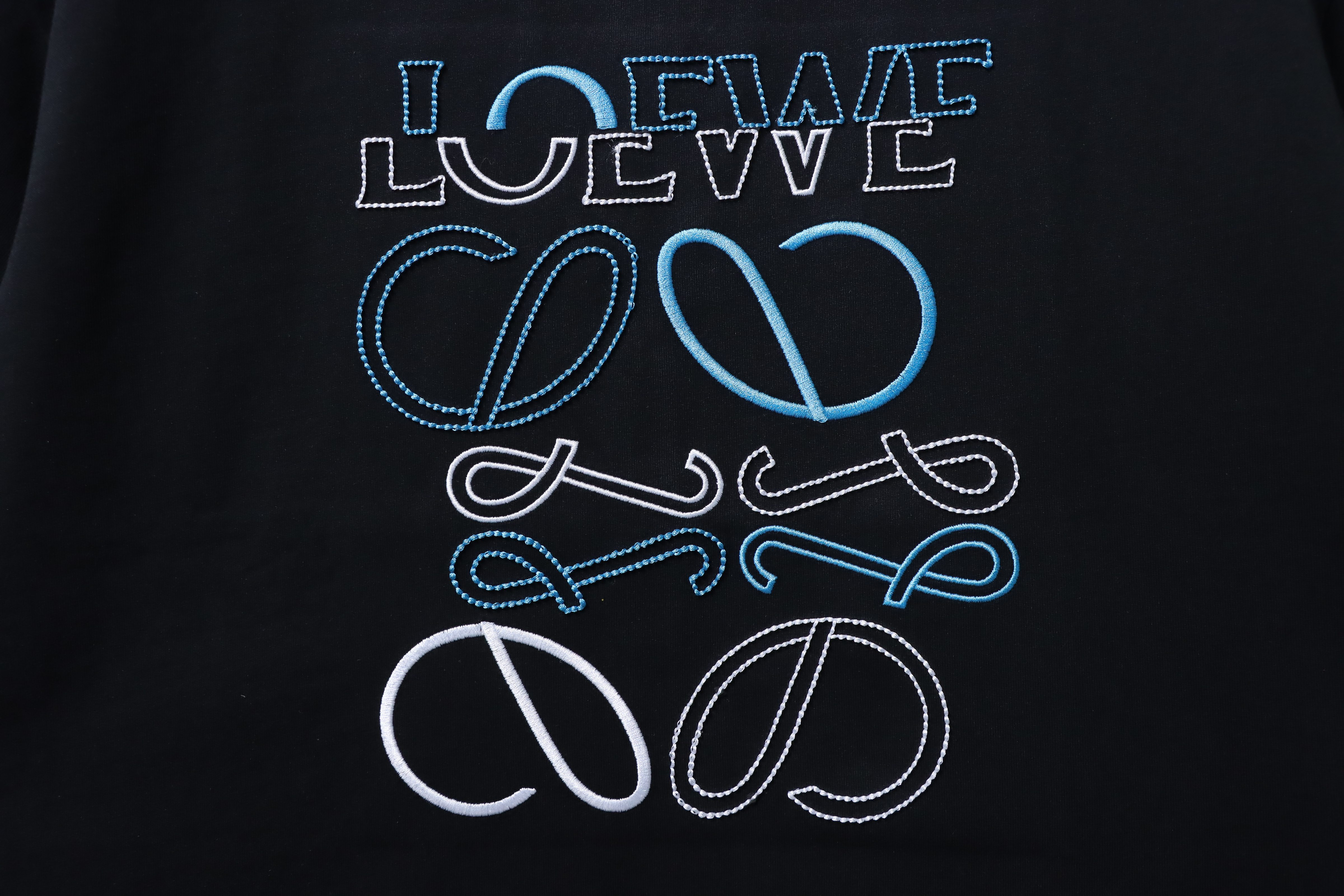 Loewe 26SS Misaligned Logo Embroidered Short Sleeve T-Shirt -2